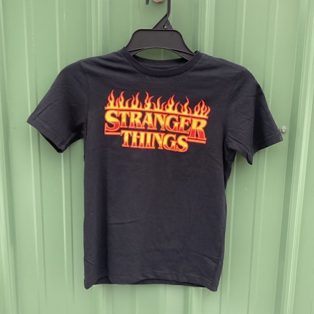 Boys Stranger Things Graphic Comfy Short Sleeve T-Shirt Size M - Picture 1 of 5